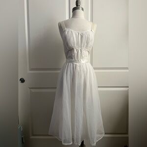 Vanity Fair White Chemise